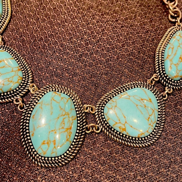 Turquoise! - Picture 2 of 7